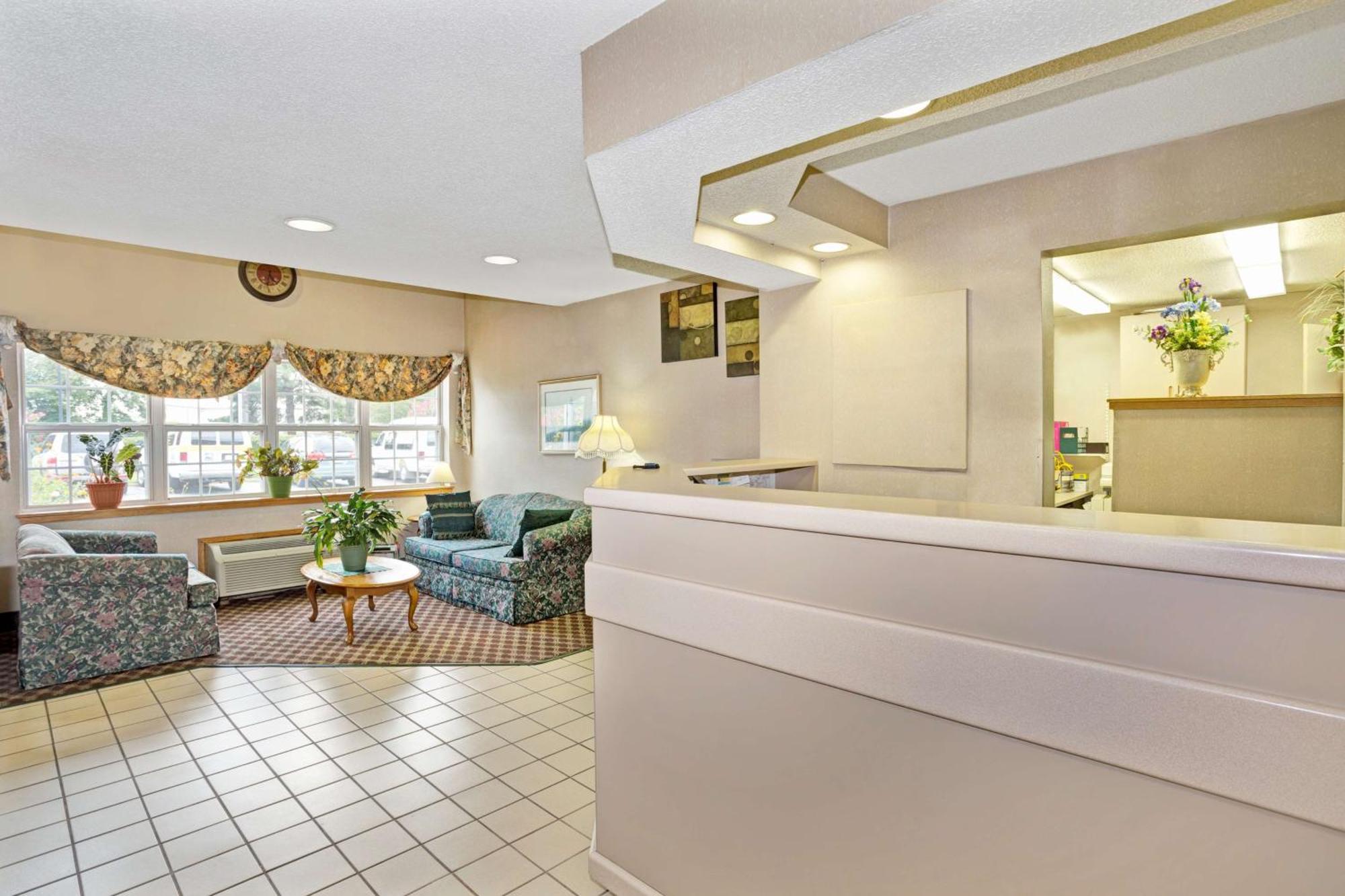 Microtel Inn By Wyndham Raleigh-Durham Airport Morrisville Exteriör bild