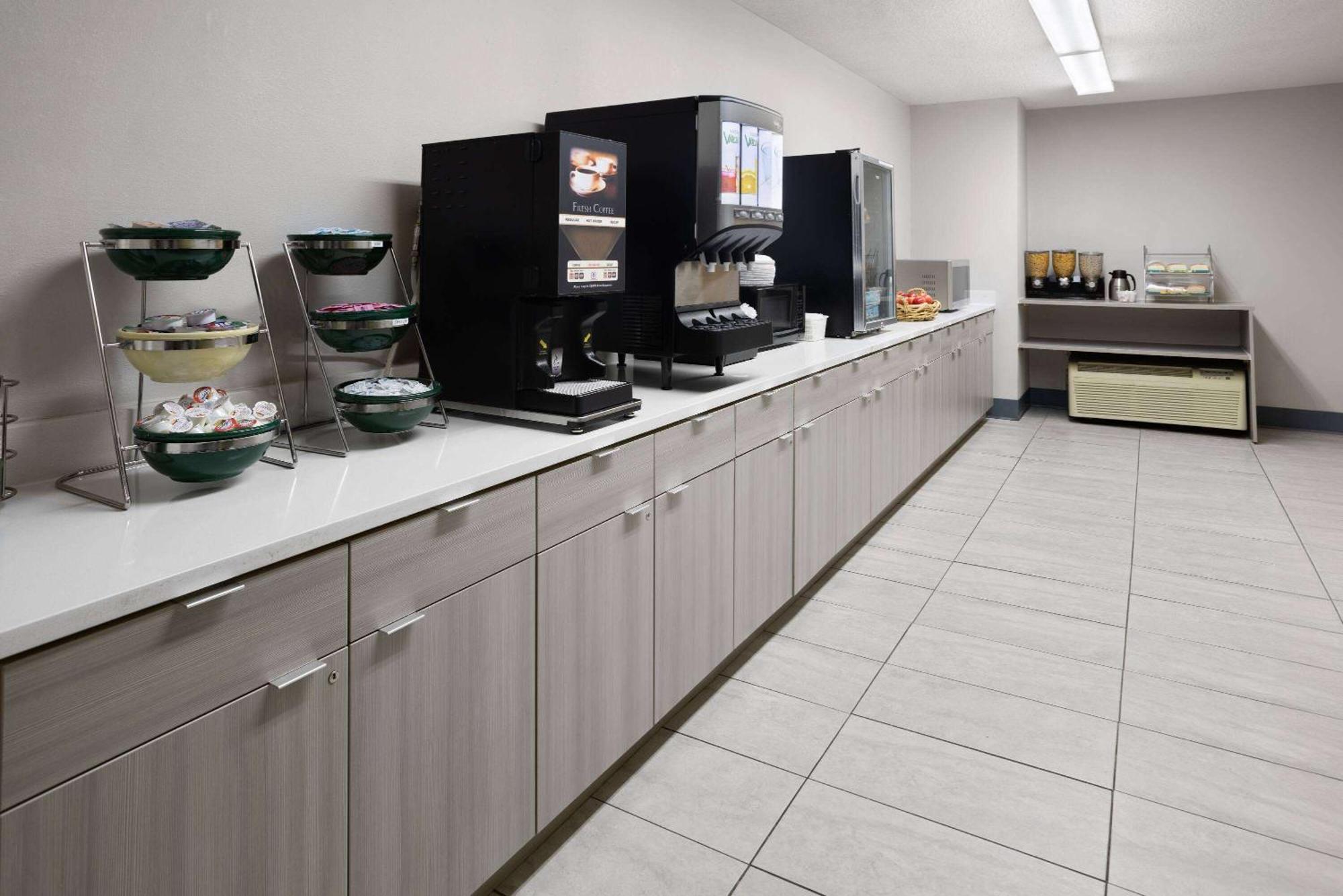Microtel Inn By Wyndham Raleigh-Durham Airport Morrisville Exteriör bild
