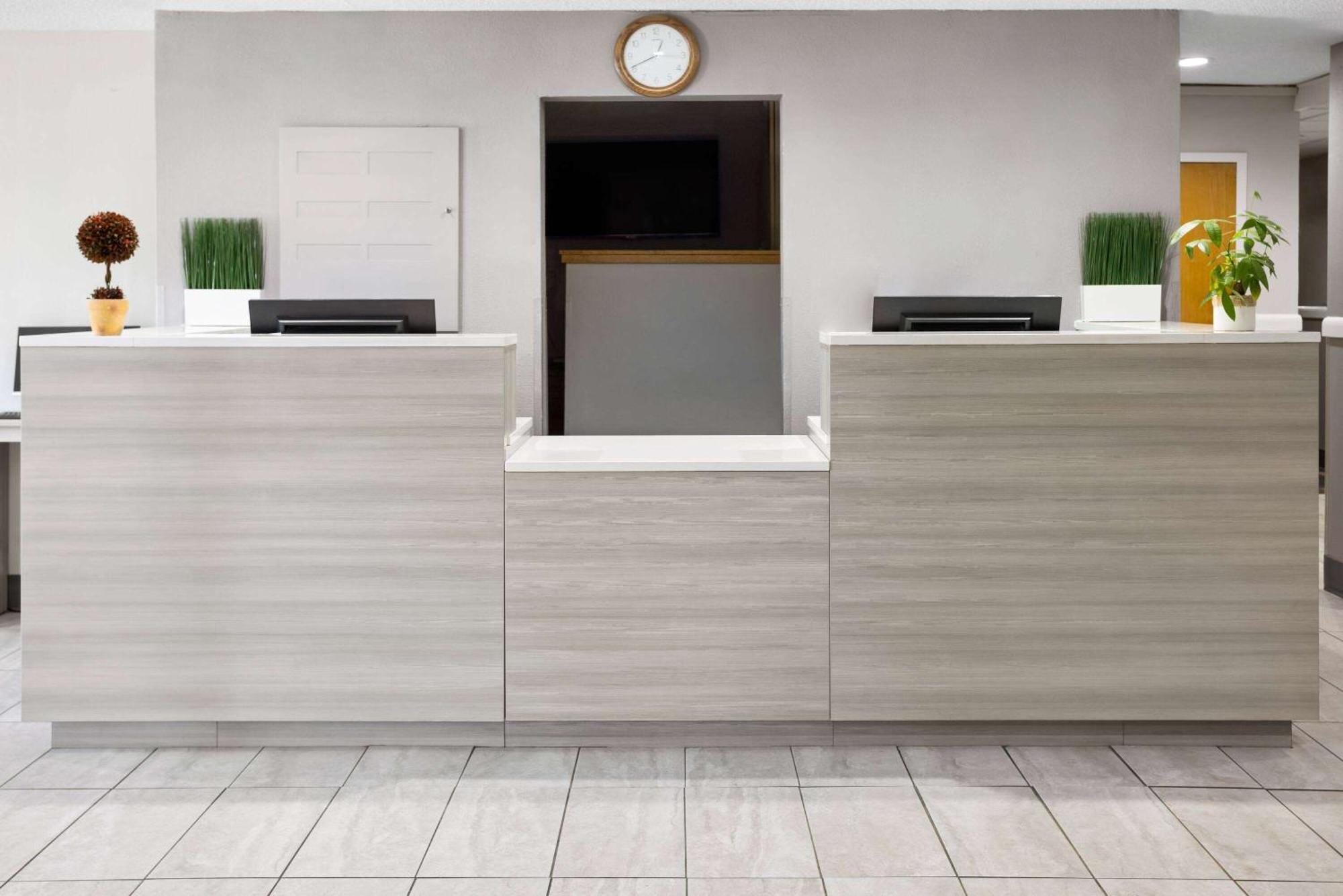 Microtel Inn By Wyndham Raleigh-Durham Airport Morrisville Exteriör bild